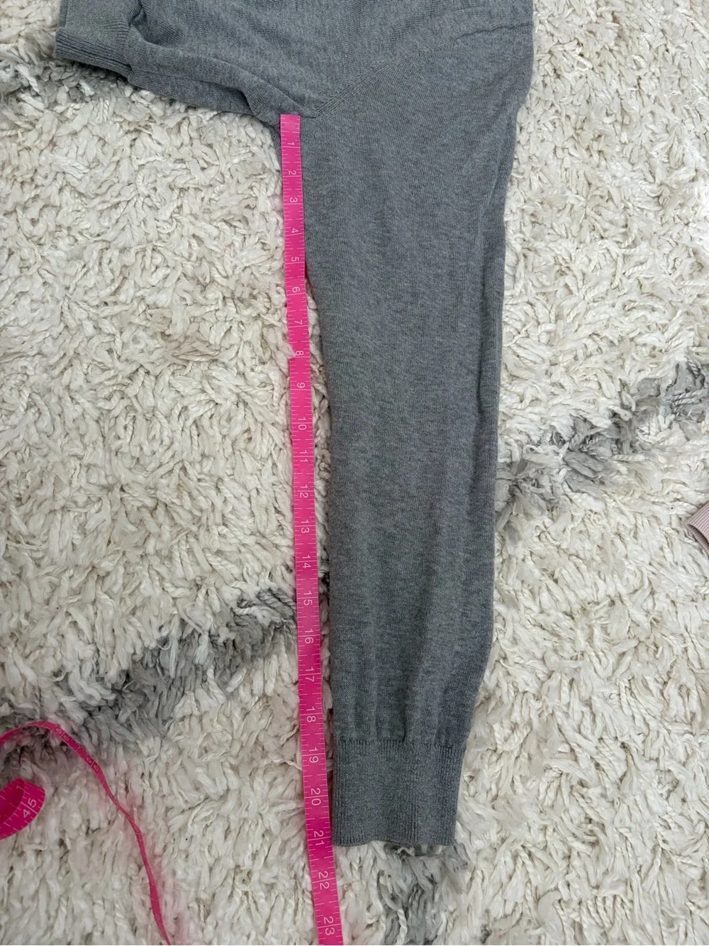 Tommy Hilfiger Gray V-Neck Cropped Knit Sweater